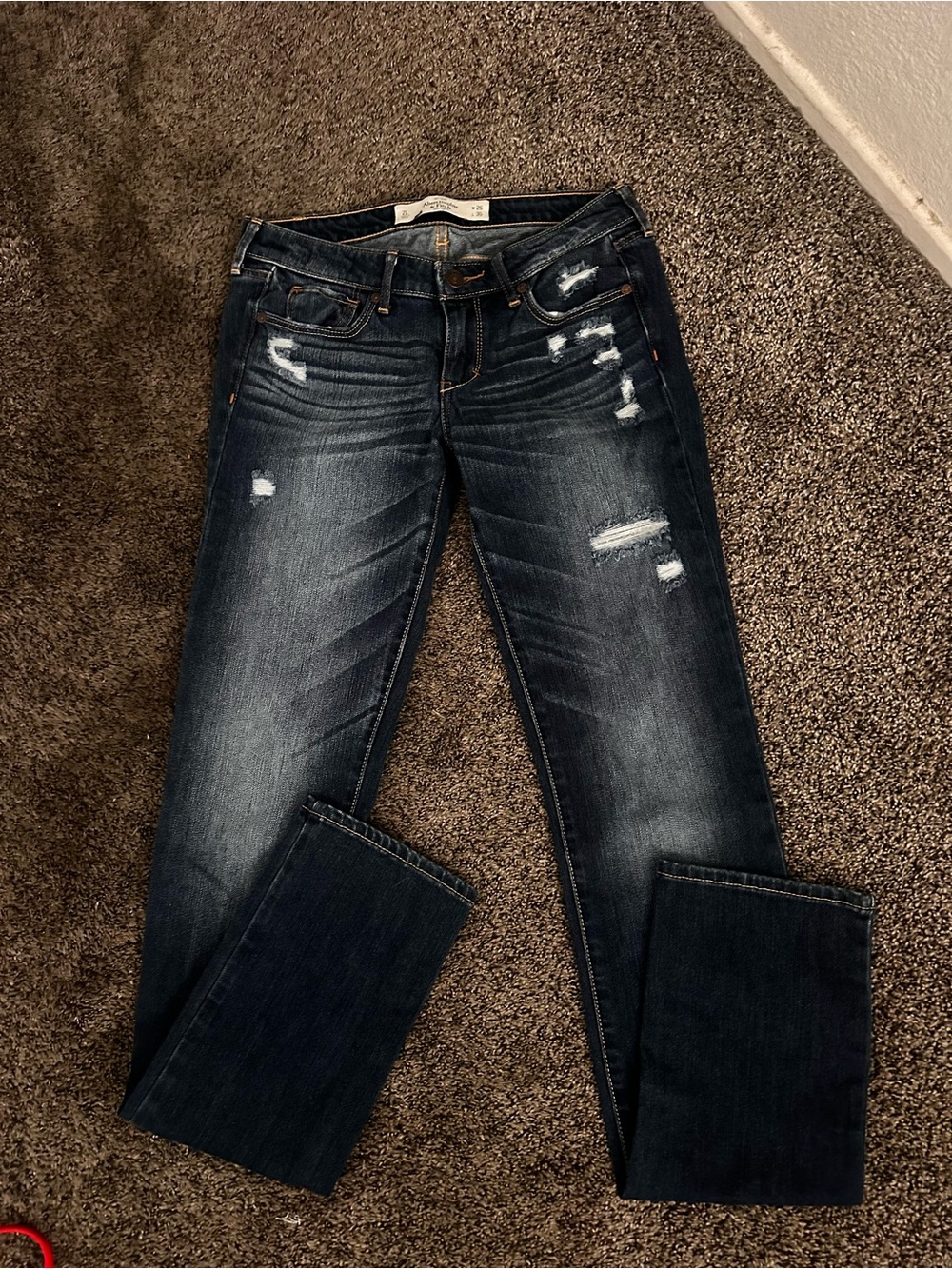 Abercrombie & Fitch Dark Blue Jeans Size 2L 0523